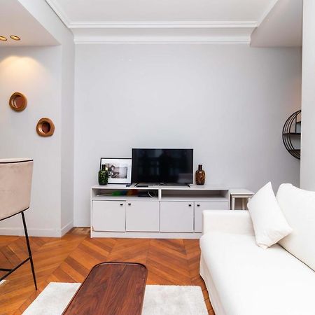 Apartment Center Of Paris By Studio Prestige Exterior foto